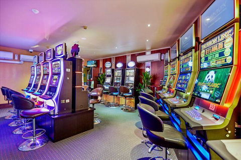 Yandina Hotel - Broome Tourism 3