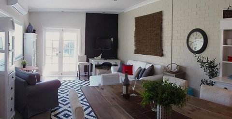 YSG The Edward Townhouse 155 - Steps To Town - Broome Tourism 1