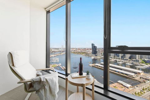 A 2BR Apt With Amazing Harbor Views FREE Parking - Broome Tourism 0