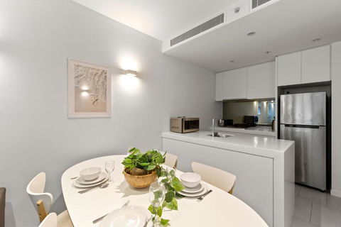 A Chic & Comfy 2BR Apt Near Federation Square - Broome Tourism 2