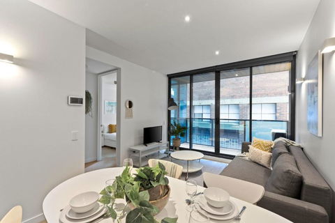 A Chic & Comfy 2BR Apt Near Federation Square - Broome Tourism 4