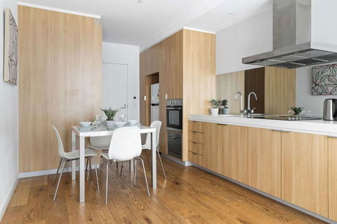 A Cozy 2BR Apt Near Southern Cross FREE Parking - Broome Tourism 0
