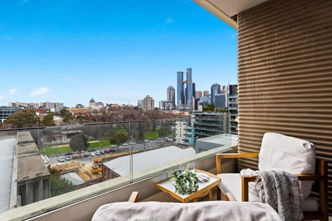 A Lux 2BR Apt Next To Melbourne Uni FREE Parking - Broome Tourism 1