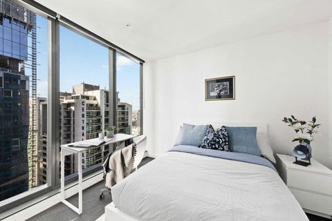 A Stylish 2BR Apt Next To Southern Cross With City Views - Broome Tourism 0