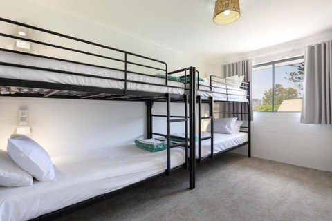 Abode Mooloolaba, Backpackers & Motel Rooms - Broome Tourism 2