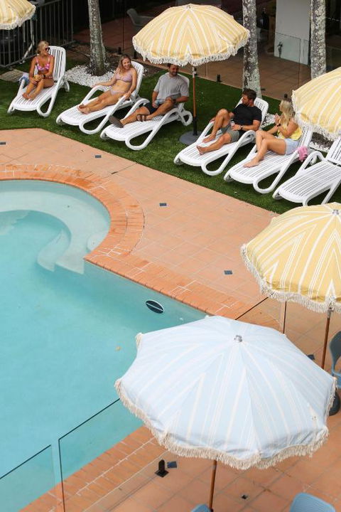 Abode Mooloolaba, Backpackers & Motel Rooms - Broome Tourism 3