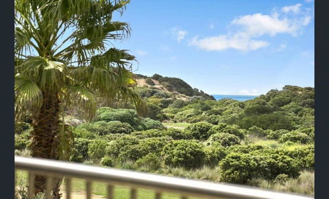 Absolute Beachfront Retreat On The Esplanade - Broome Tourism 2