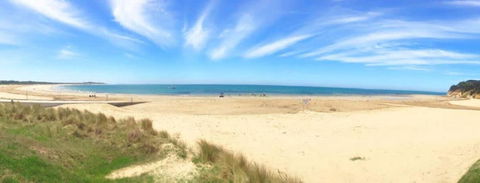 Absolute Beachfront Retreat On The Esplanade - Broome Tourism 3