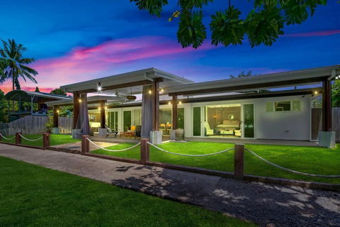 Absolute Beachfront WongaBelle- Pet Friendly - Broome Tourism 0