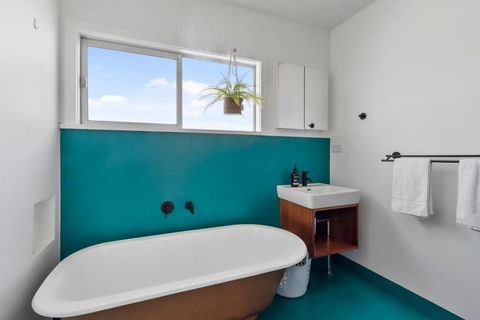Absolute Waterfront Only 15 Minutes From Hobart - Broome Tourism 4