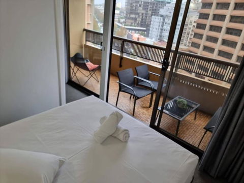 Accommodation Sydney City Centre 1 Bedroom Apartment With Balcony - Broome Tourism 4