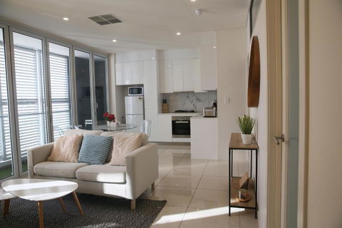 Adelaide CBD Bluebird Apartment - Broome Tourism 2