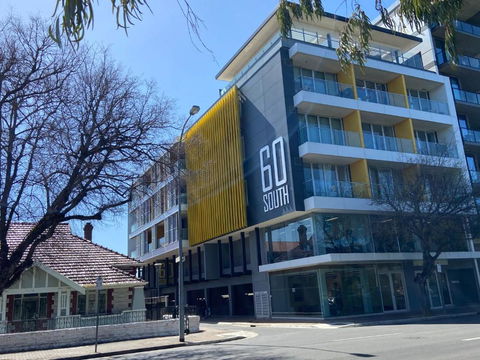 Adelaide CBD Bluebird Apartment - Broome Tourism 0