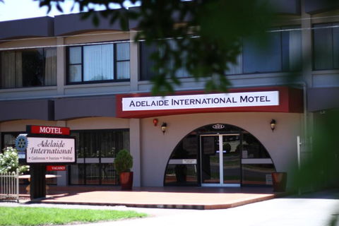 Adelaide International Motel - Broome Tourism 0