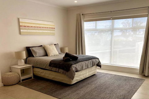 Adorable Studio Next To Cafe, Walk To Beach! - Broome Tourism 1