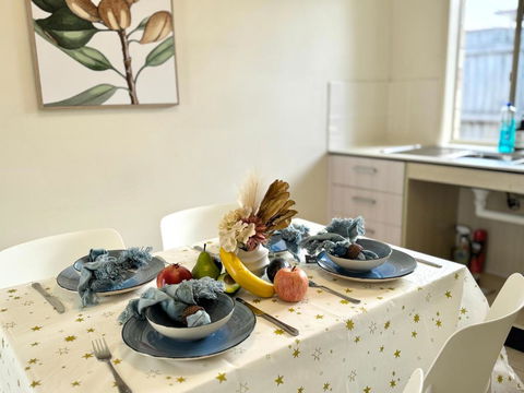 Affordable 3-Bedroom Grannyflat In Coopers Plains - Broome Tourism 1