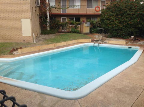 Affordable Inglewood Apartment+Pool - Broome Tourism 2