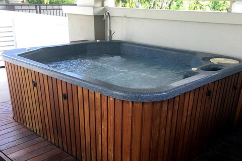 Amazing Rooftop Resort Experience With Hot Tub - Broome Tourism 1