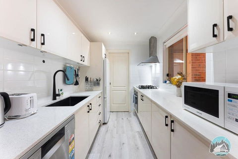 Aircabin - Seven Hills - Lovely - 3 Beds Townhouse - Broome Tourism 2