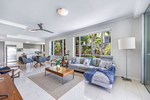 Airlie Summit Apartments - Broome Tourism 1