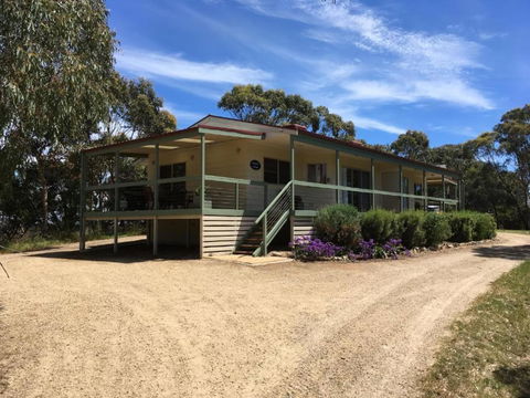 Allusion Farmstay And Vineyard Units - Broome Tourism 1