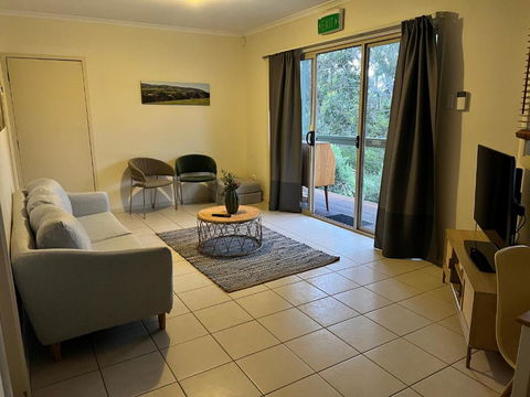 Allusion Farmstay And Vineyard Units - Broome Tourism 4