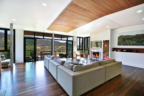 Alluvium - City Luxury In The Country - Broome Tourism 1