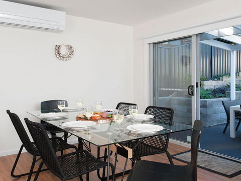 Aloha Beach House - Broome Tourism 1
