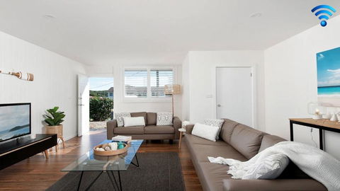 Aloha Beach House - Broome Tourism 0