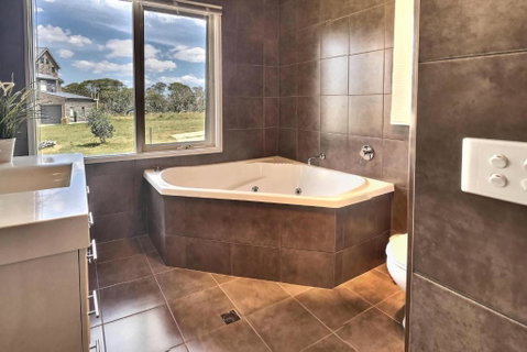 Alpine Edge - Broome Tourism 4