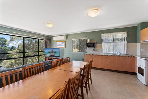 Alpine Mountain View 18 - 4BR L Mountain Views L Swimming Pool L Air-Con L WiFi - Broome Tourism 1