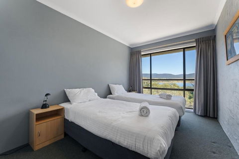Alpine Mountain View 18 - 4BR L Mountain Views L Swimming Pool L Air-Con L WiFi - Broome Tourism 4