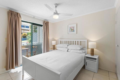 Albion Convenient Hideaway With Parking & Balcony - Broome Tourism 1