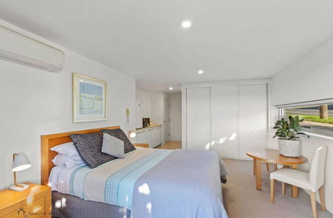 Apollo Blue Oceanview Unit 1- B Free WIFI - Broome Tourism 2