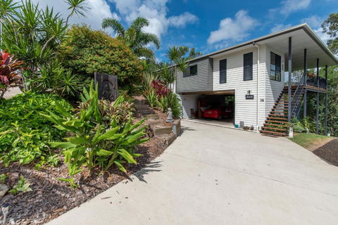 Austinmer - Cannonvale - Broome Tourism 1