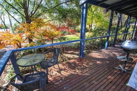 Autumn Leaf Cottage 1 - Broome Tourism 0