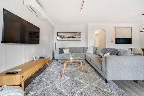 Avalanche 3 - 3BR Apartment L Central Location L Balcony L WiFi - Broome Tourism 1