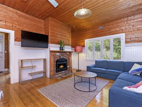 Avery Cottage - Broome Tourism 4