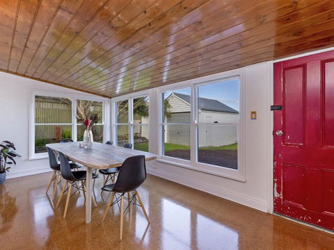 Avery Cottage - Broome Tourism 3