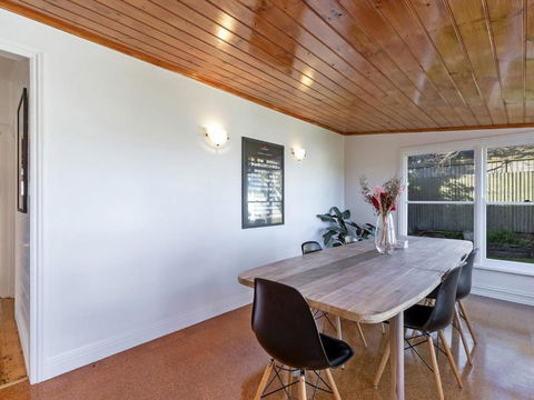Avery Cottage - Broome Tourism 2