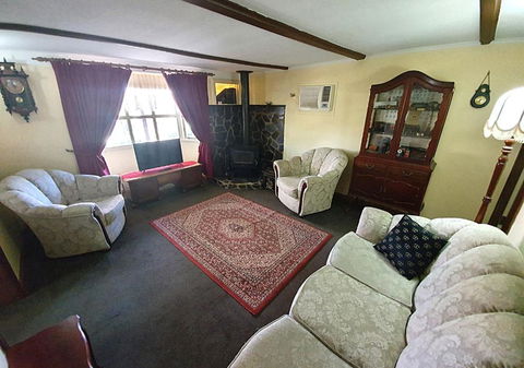 Ayers Burra - Historical 1851 Cottage - Broome Tourism 0