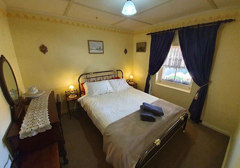 Ayers Burra - Historical 1851 Cottage - Broome Tourism 1