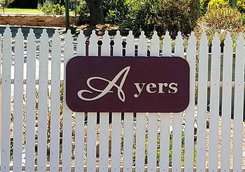 Ayers Burra - Historical 1851 Cottage - Broome Tourism 2