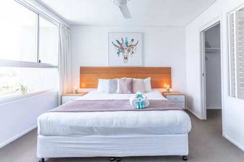 Azure Sea, Oceanviews, Wifi, 2 Pools + Gym - Broome Tourism 2