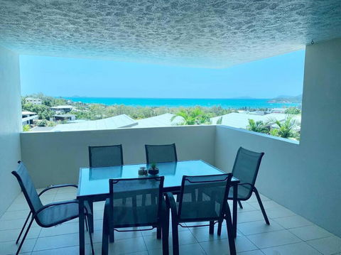 Azure Sea, Oceanviews, Wifi, 2 Pools + Gym - Broome Tourism 3
