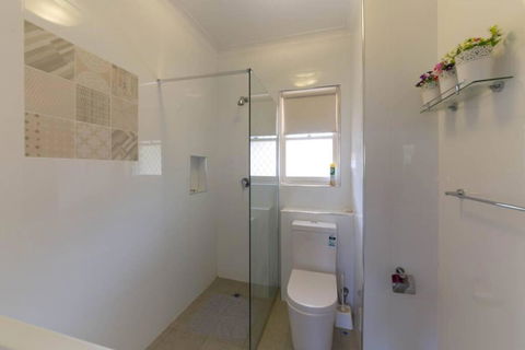 B9 Crawley Apartment 1 BRM & Sleepout Near UWA - Broome Tourism 3