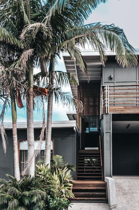 BAY PROPERTIES . The Big Chill - Broome Tourism 2