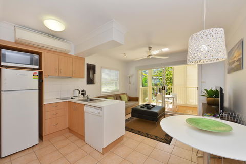 Port Douglas Apartments - Adults Only Oasis - Broome Tourism 0
