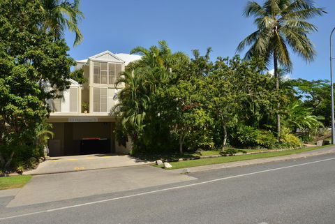 Port Douglas Apartments - Adults Only Oasis - Broome Tourism 28