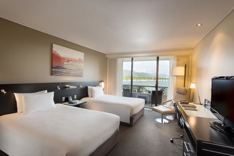 Hilton Cairns - Broome Tourism 1